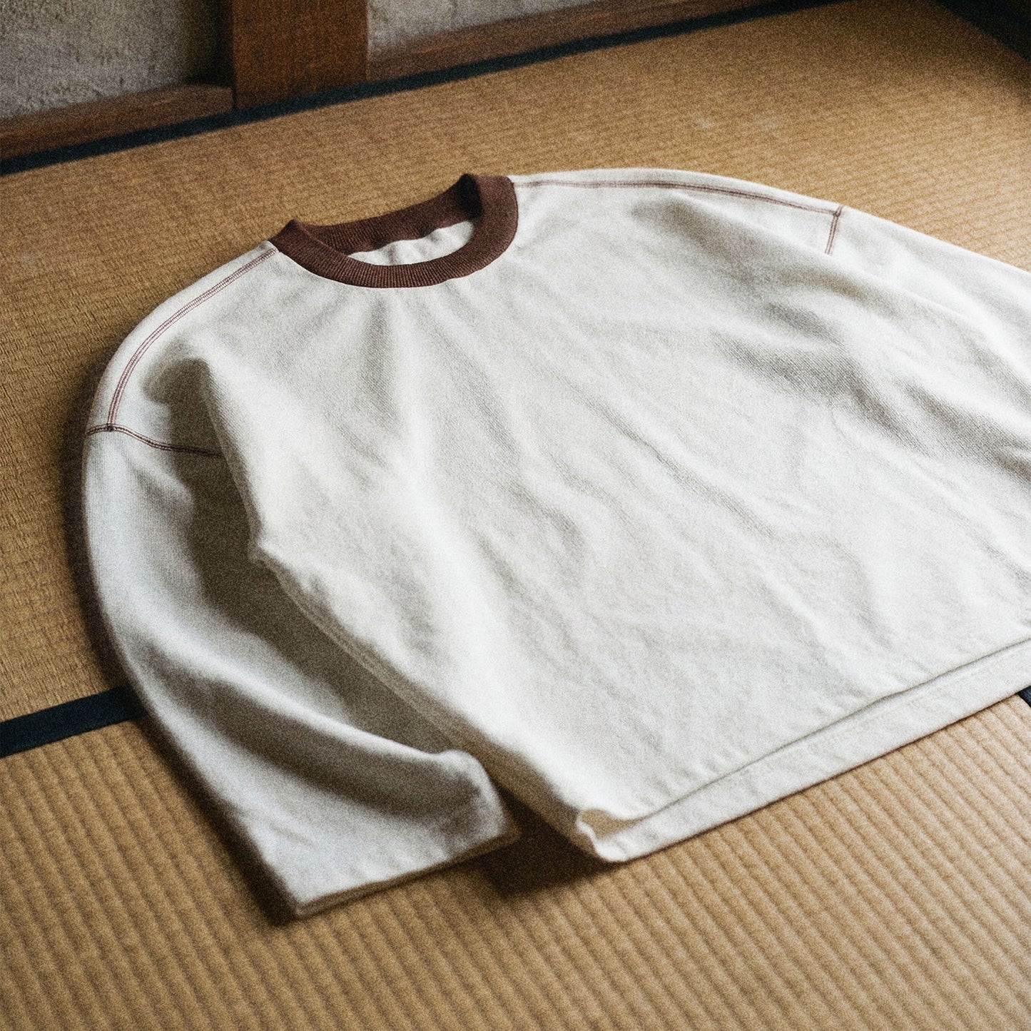 long sleeve helium t shirt in light