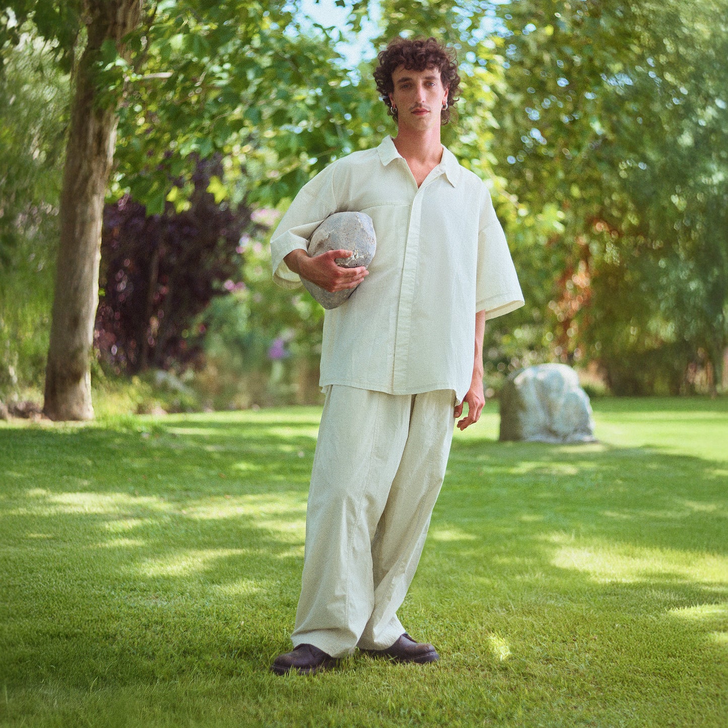 lightweight cosmos pants in light